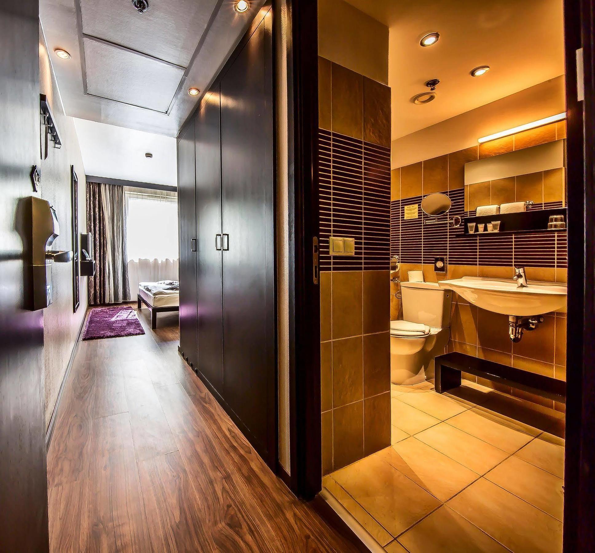 Hotel Charm - Formerly Boutique Boedapest